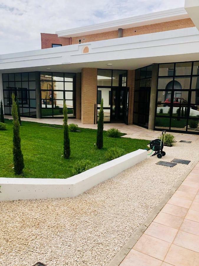 Отель Piccolo Feudo Sanluri Экстерьер фото